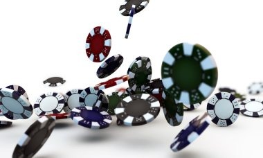 Live Dream Catcher wheel with host and betting interface on tobawin88